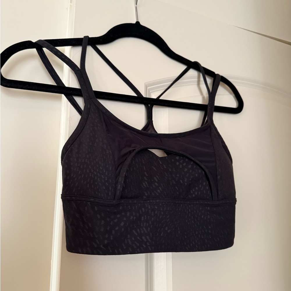 Lululemon Nulu Strappy Yoga Sports Bra Black Mesh Cutout Back Size 6